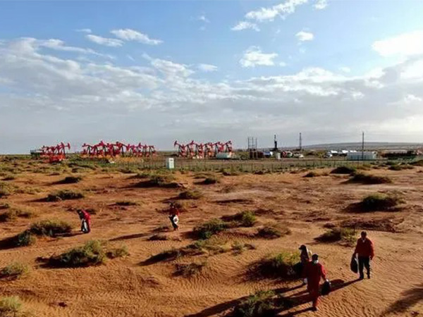 Bayan Oilfield in North China drilled the deepest horizontal well in western Inner Mongolia(图1) Bayan Oilfield in North China drilled the deepest horizontal well in western Inner Mongolia(图1)