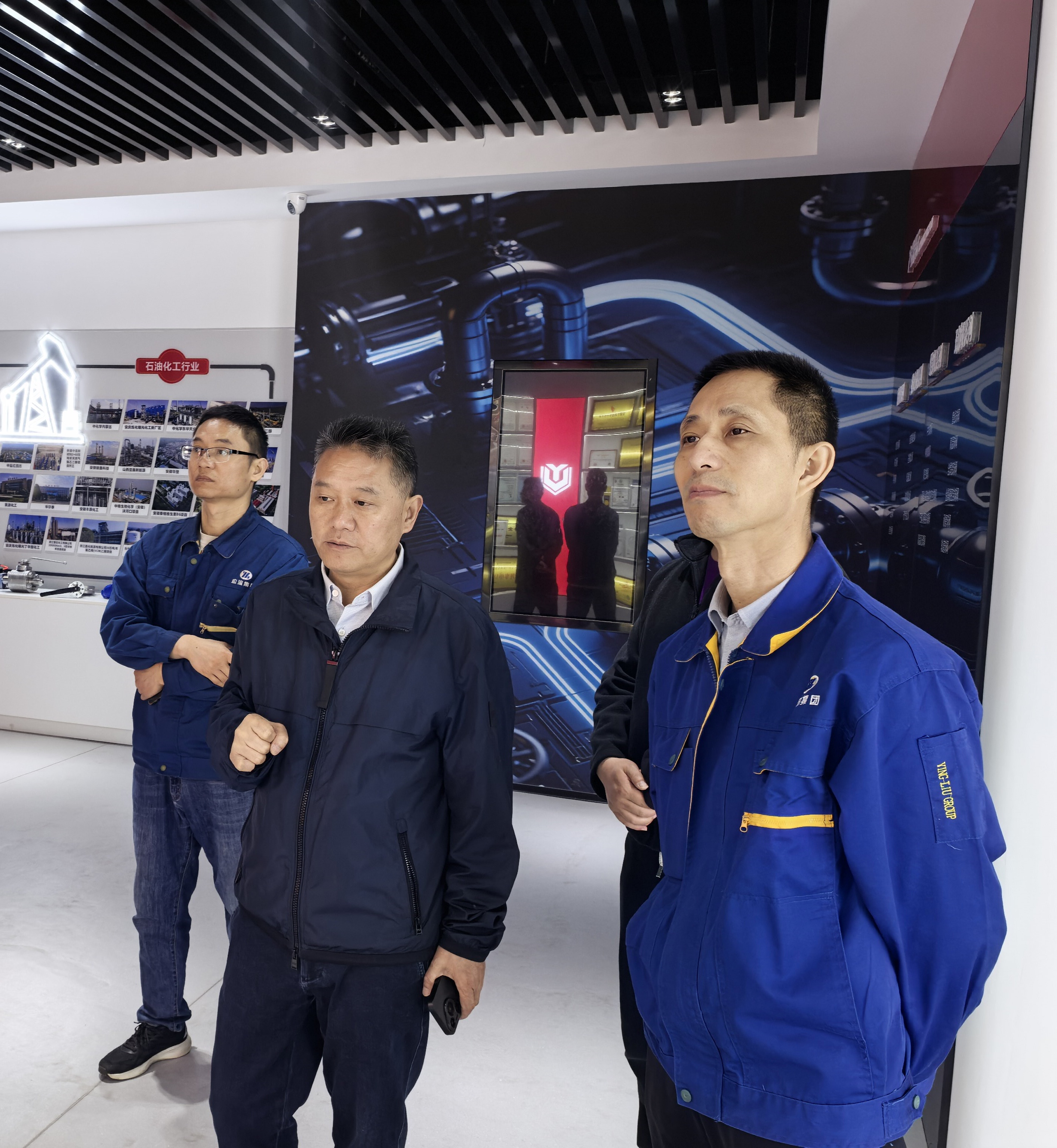 应流集团专家组一行到访大众阀门集团开展技术交流(图1)